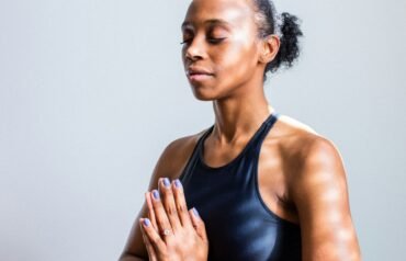 woman wearing black sports bra