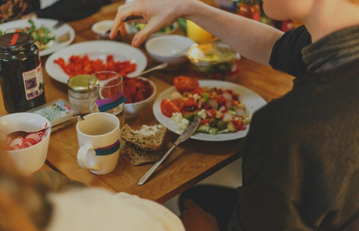 Mindful Eating Habits to Transform Your Relationship with Food