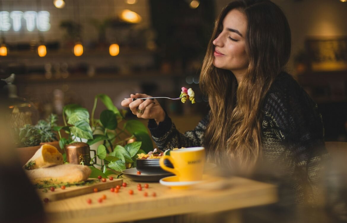 Minimalist Travel Tips for Light Packing and Mindful Eating