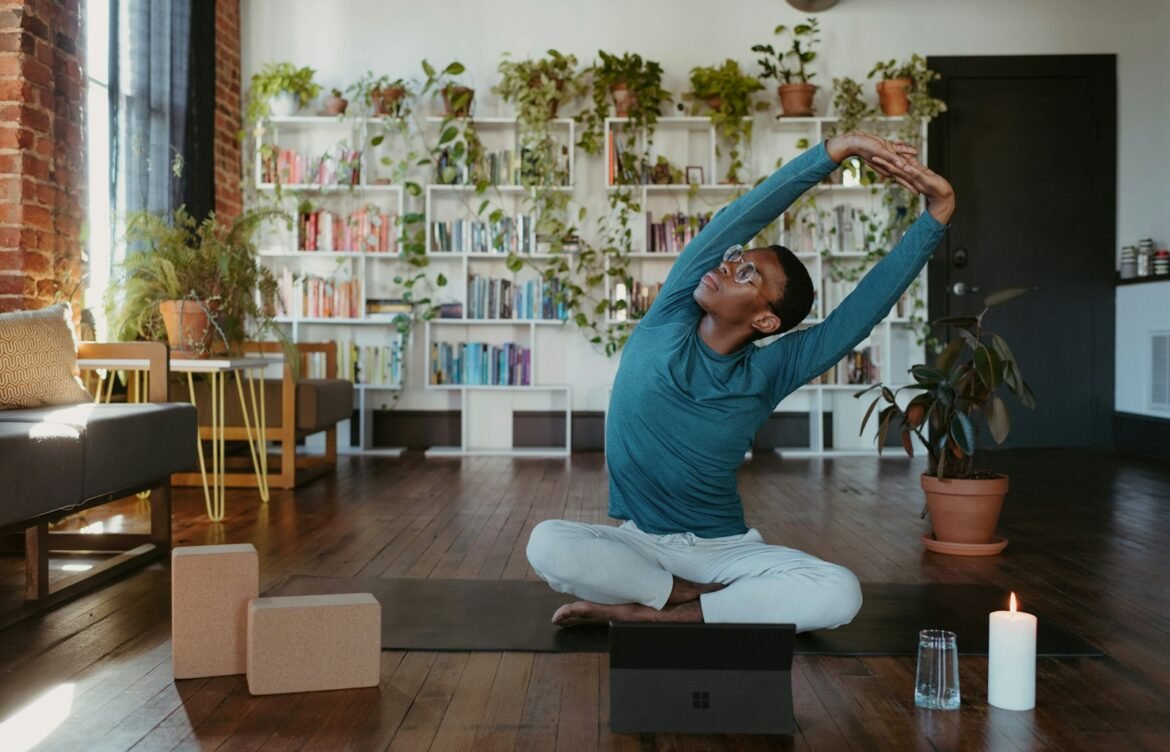 How Multitasking During Meals Derails Your Health Goals