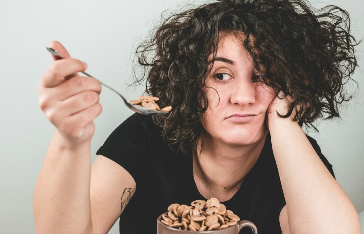 How to Break the Habit of Emotional Eating for Good
